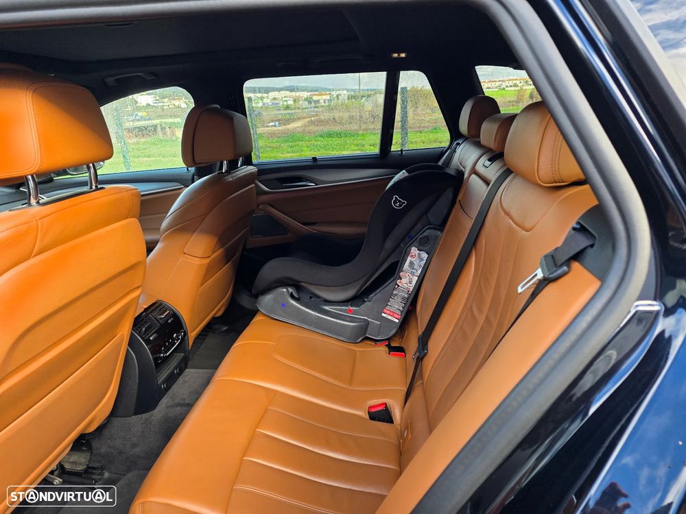 BMW M550d xDrive Auto - 25