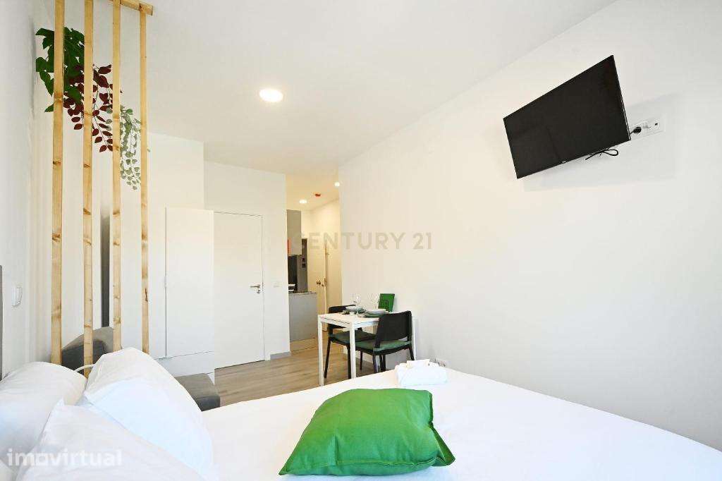 Excelente Oportunidade de Investimento: Aparthotel com 7 Apartamentos - Grande imagem: 2/40