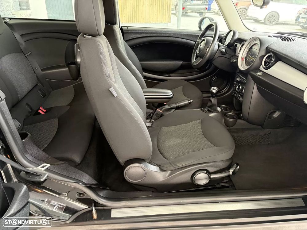 MINI Clubman Cooper D - 7