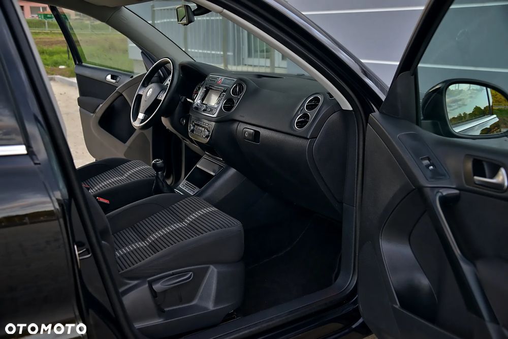 Volkswagen Tiguan - 22