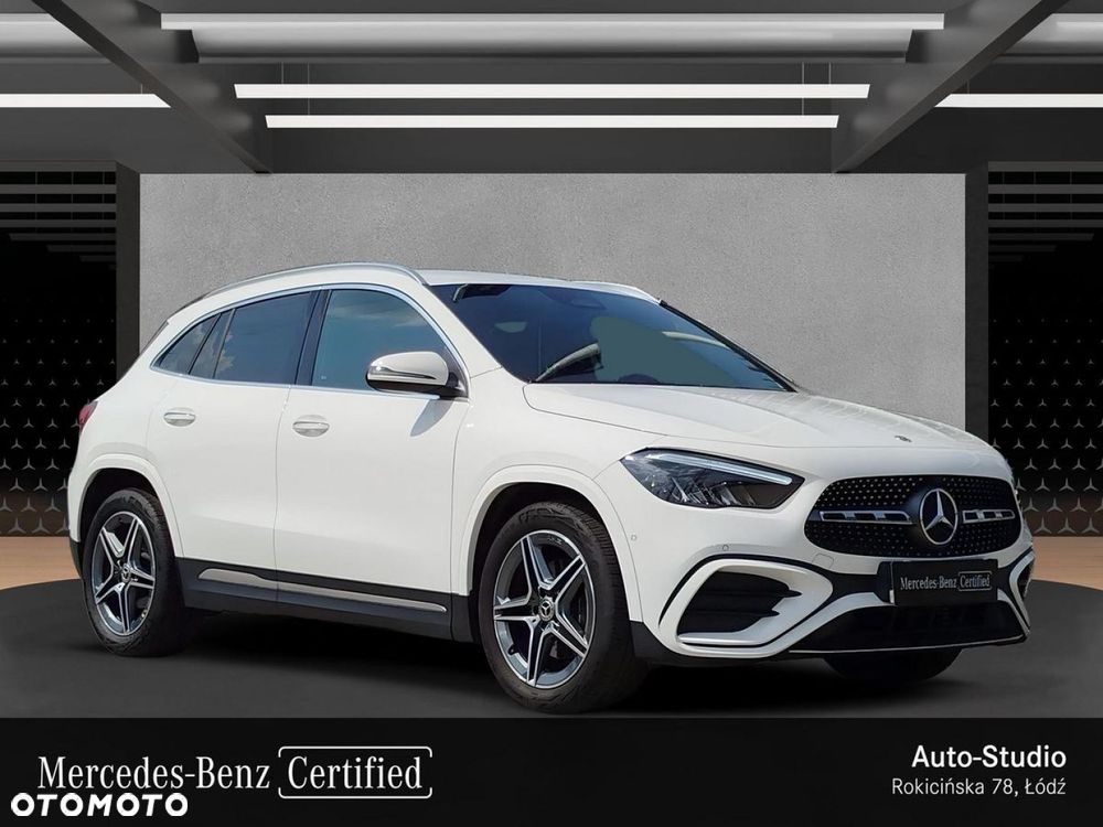 Mercedes-Benz GLA - 9
