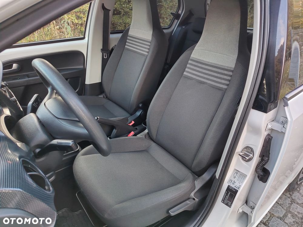 Volkswagen up! - 17