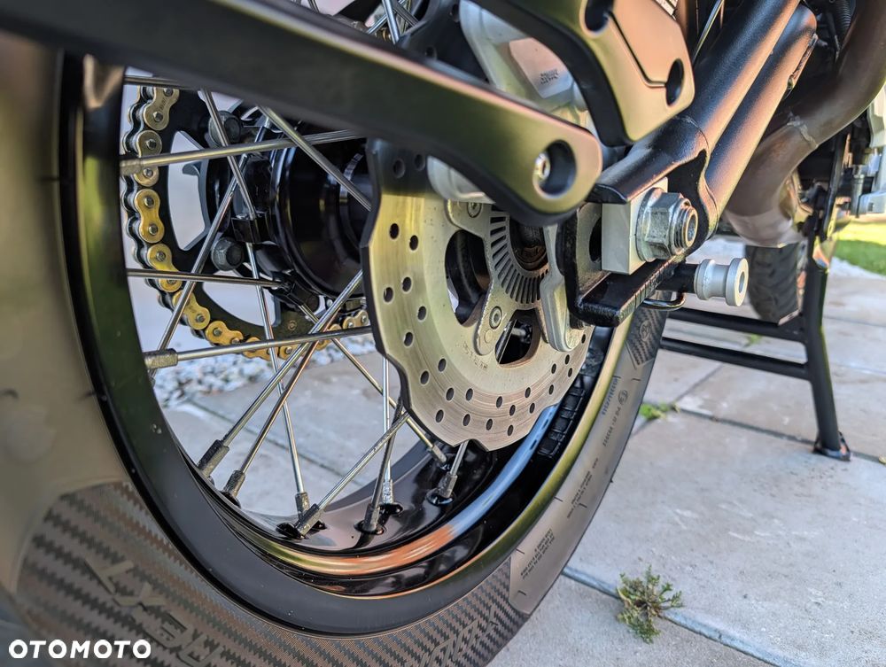 Benelli TRK 502X - 17