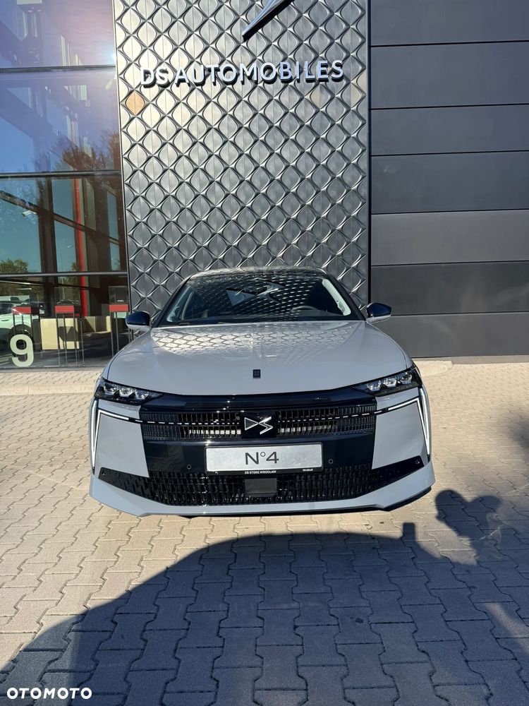 DS Automobiles N°4 E-Tense 58.3kWh Étoile Alcantara - 2