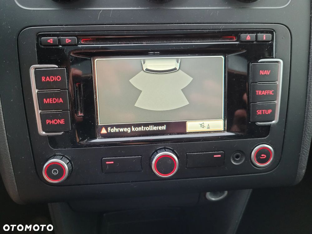 Volkswagen Touran 2.0 TDI DPF MATCH - 20
