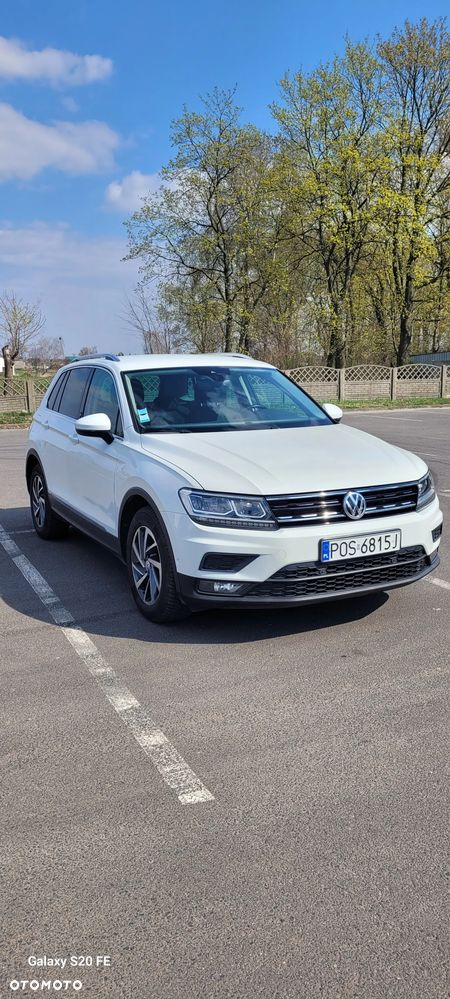 Volkswagen Tiguan - 1