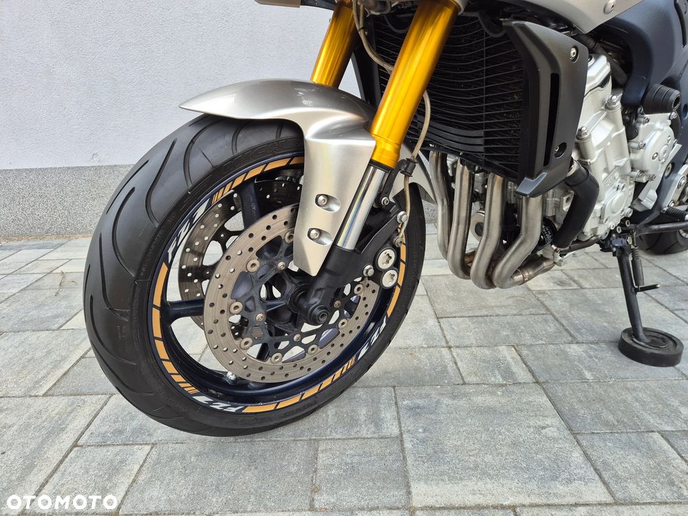 Yamaha FZ - 13