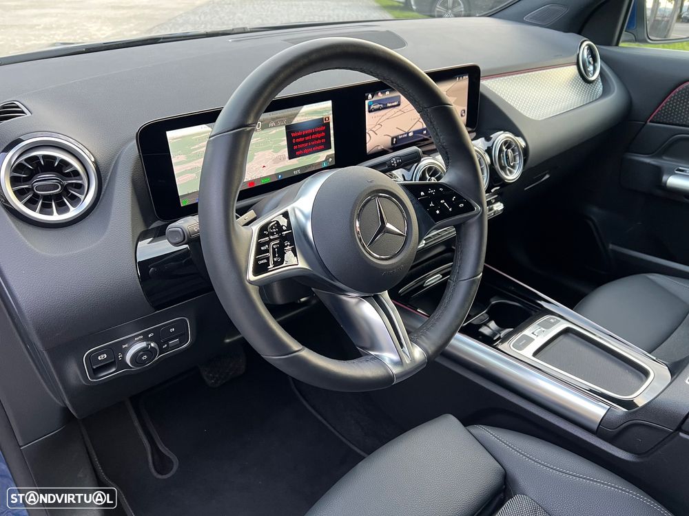 Mercedes-Benz EQA 300 4Matic - 18