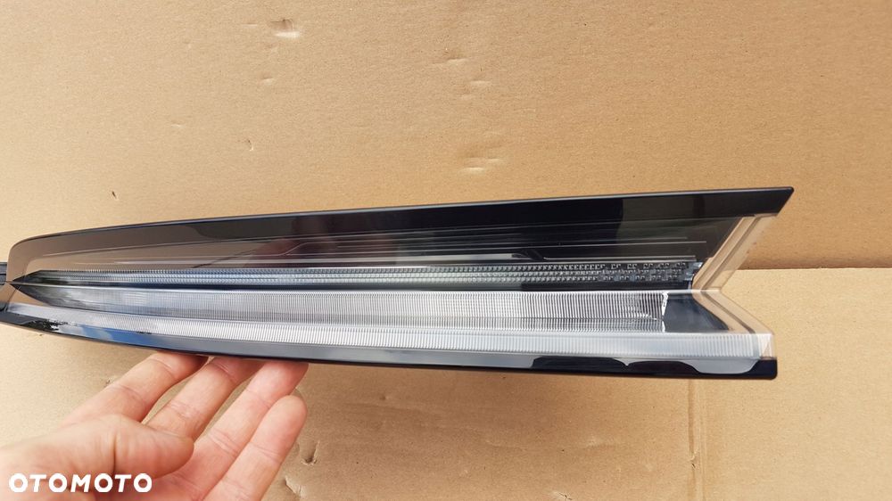lampa tył prawa porsche taycan 9j1945092g - 8