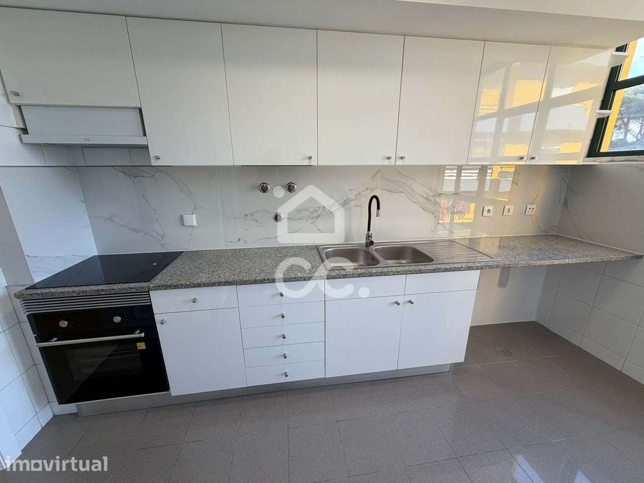 Apartamento T3 com Varanda e Arrecadação em Feijó - Grande imagem: 3/32