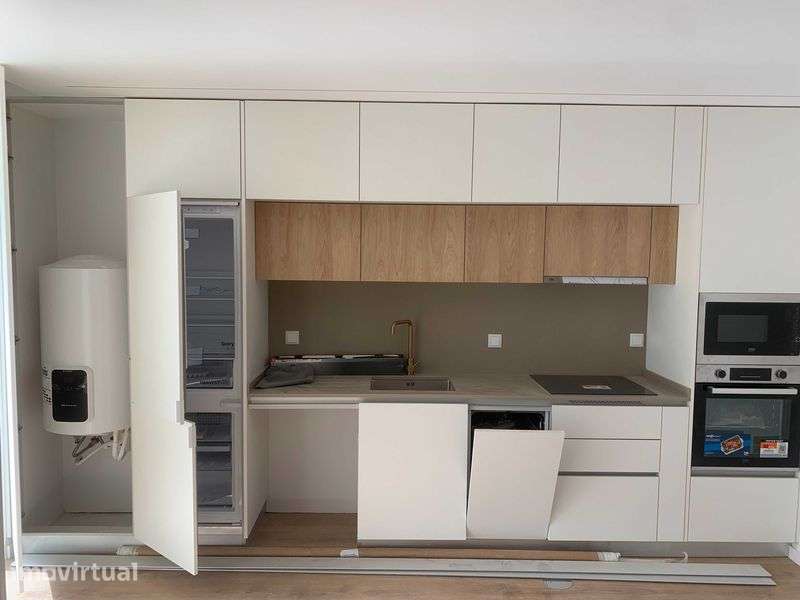 Anjos Living | T0 com Jardim Privativo no Centro de Aveiro - Grande imagem: 3/12