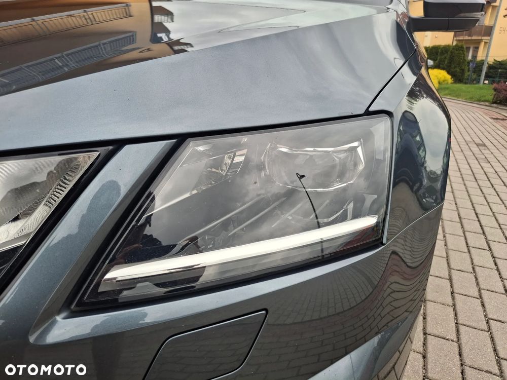 Skoda Octavia 2.0 TDI 4x4 DSG RS - 18
