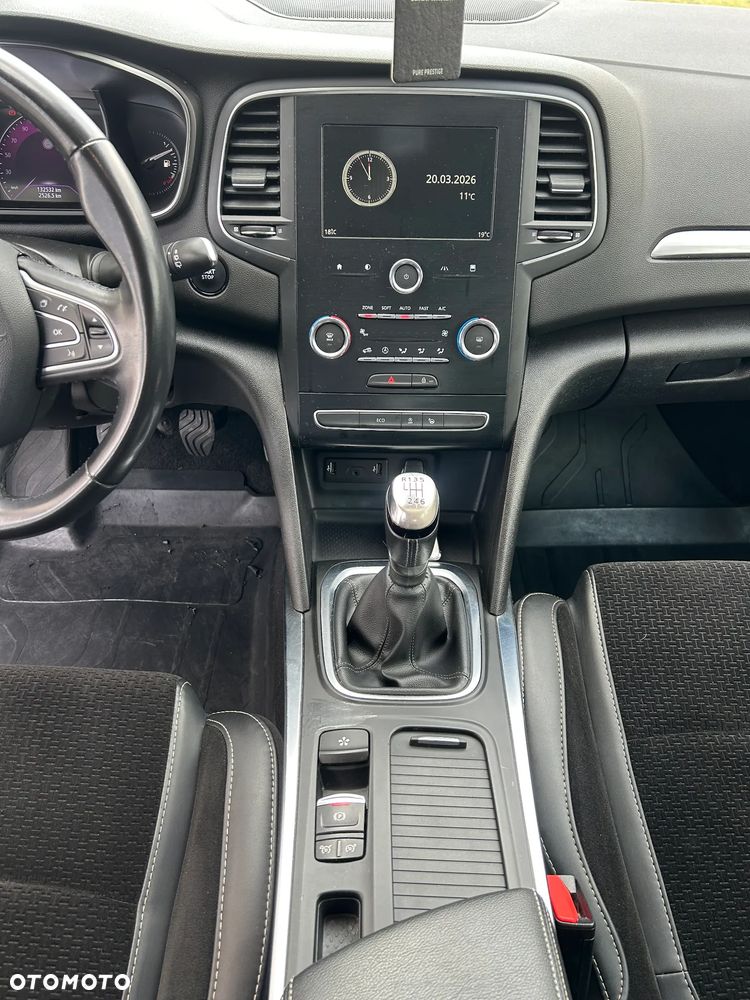 Renault Megane 1.5 Blue dCi Intens - 26