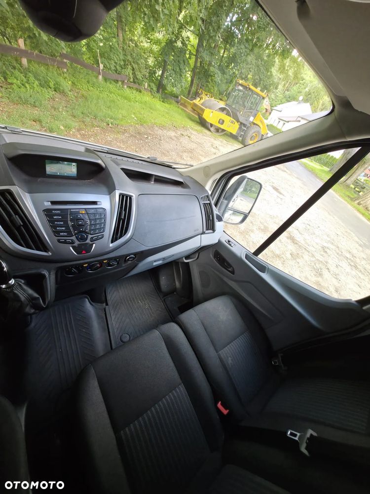 Ford Transit - 11