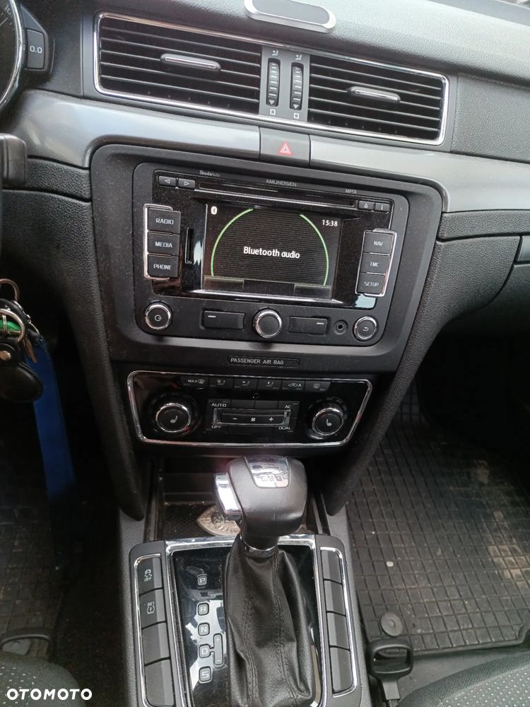 Skoda Superb 2.0 TDI 4x4 Comfort DSG - 4