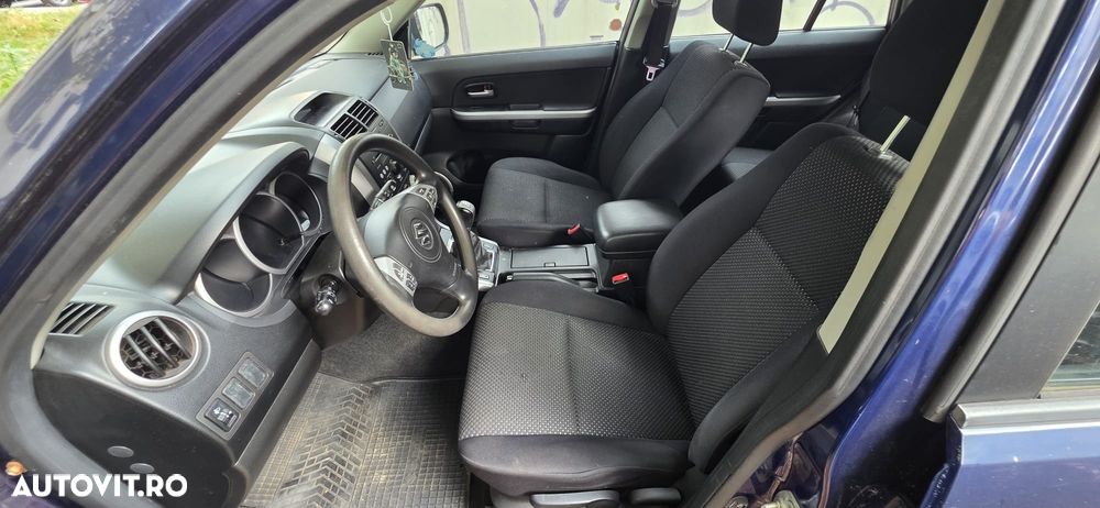 Suzuki Grand Vitara 1.9 DDiS Comfort - 7