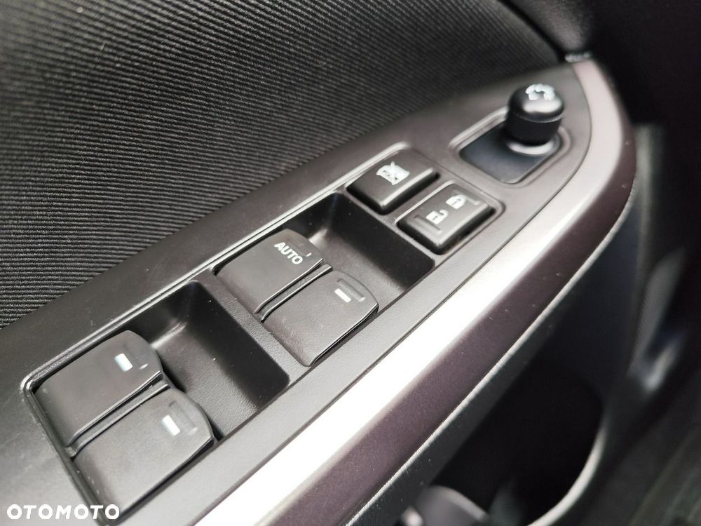 Suzuki Vitara - 15