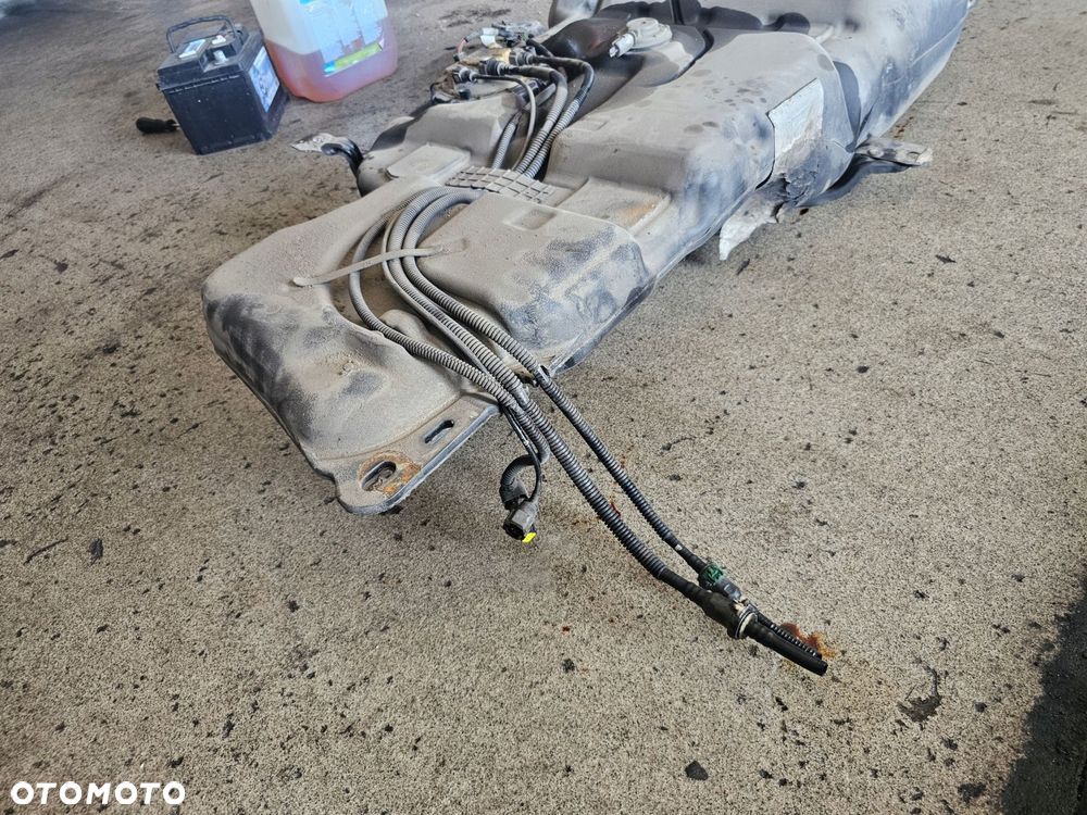 zbiornik paliwa bak citroen c4 grand picasso 1.6 hdi - 3