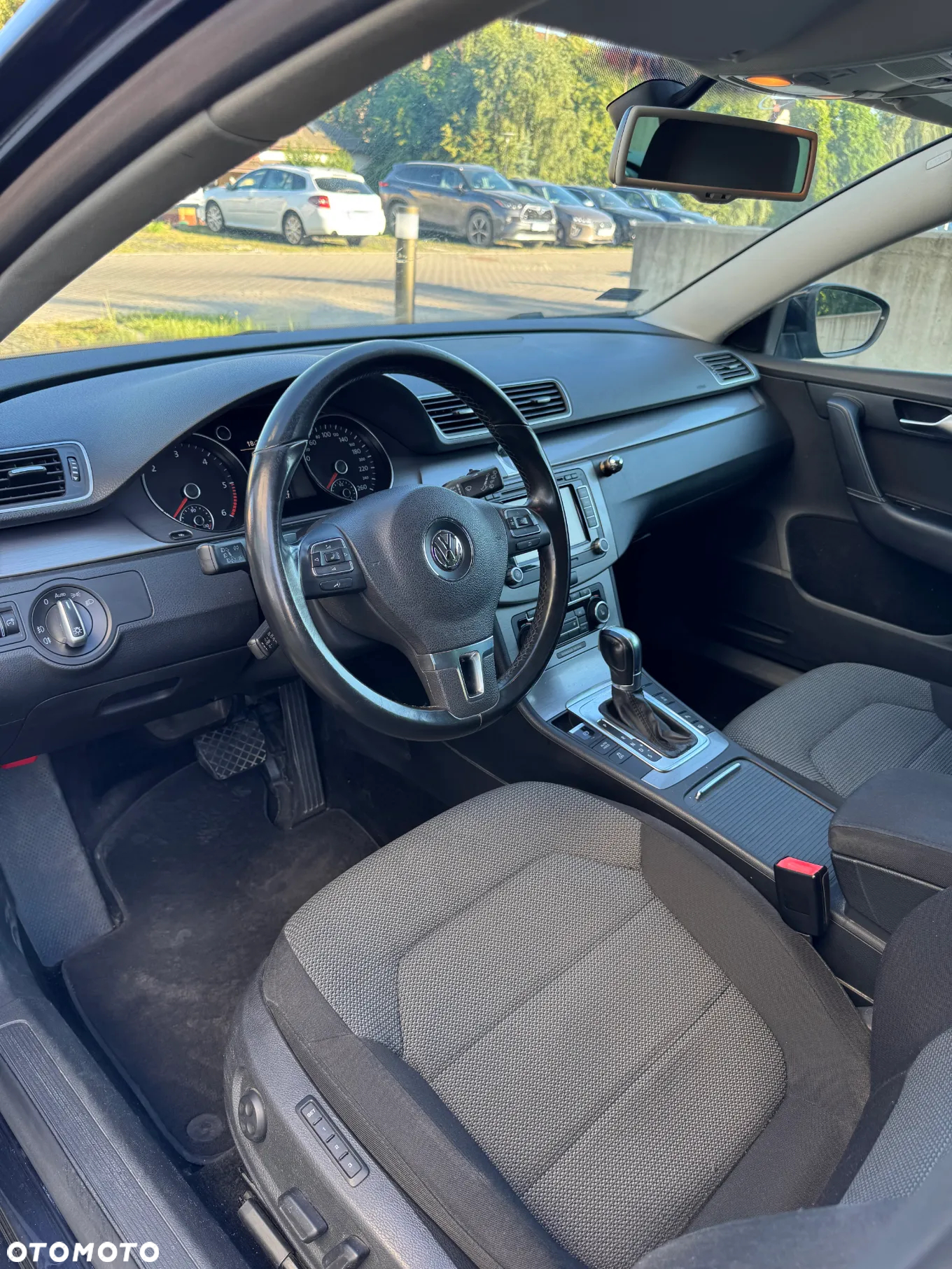 Volkswagen Passat 2.0 TDI Comfortline DSG - 11