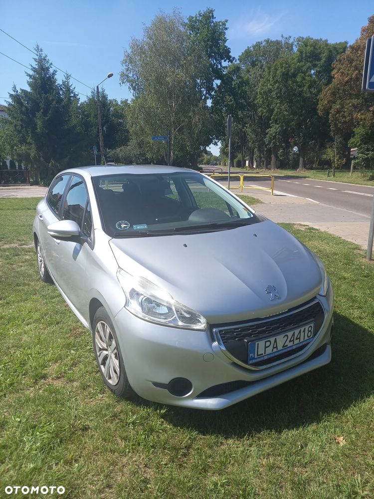 Peugeot 208 - 2