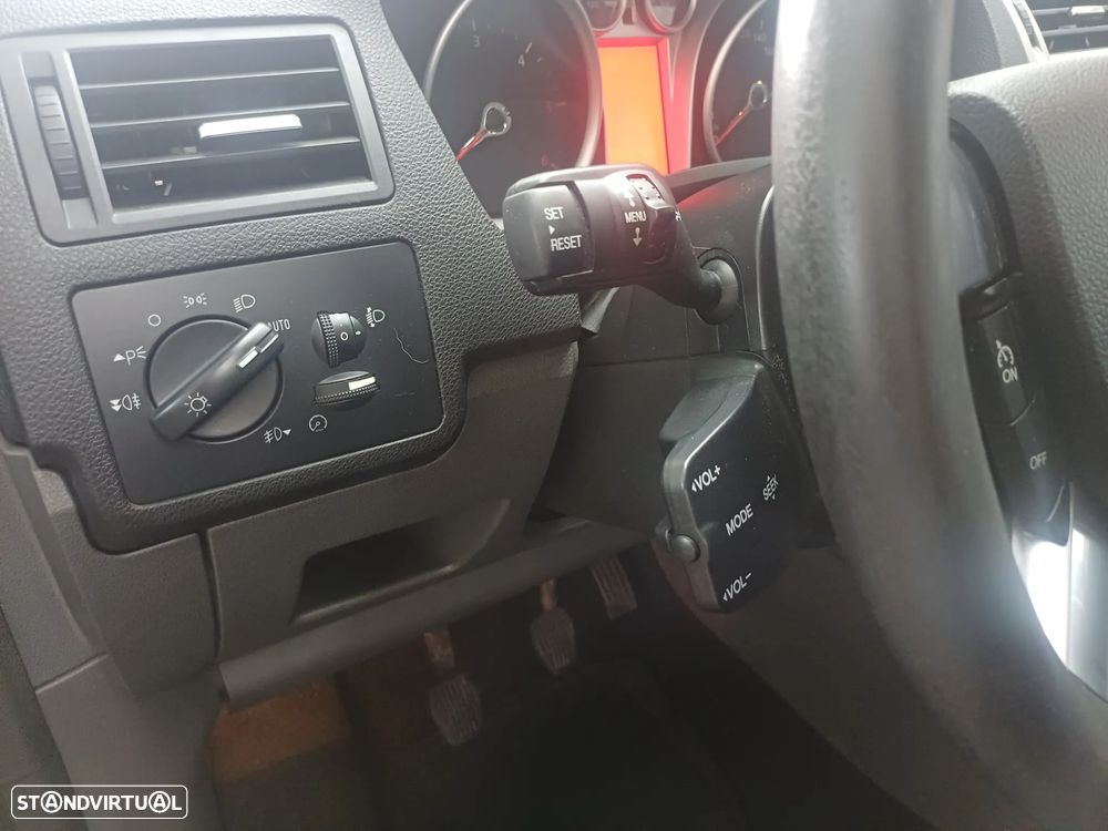 Ford C-Max 1.6 TDCi Titanium - 9