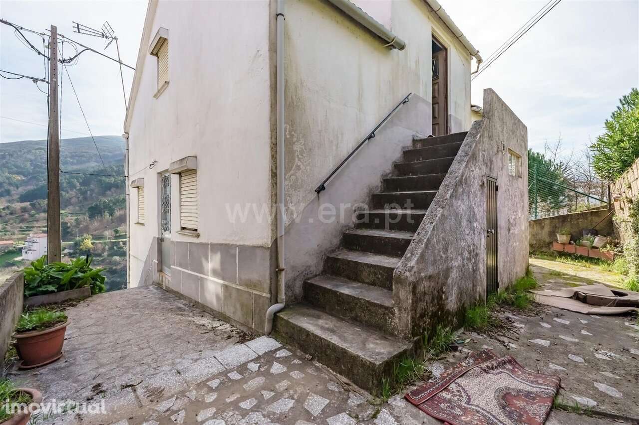 Moradia T2 / Seia, Seia, São Romão e Lapa dos Dinheiros - Grande imagem: 3/20