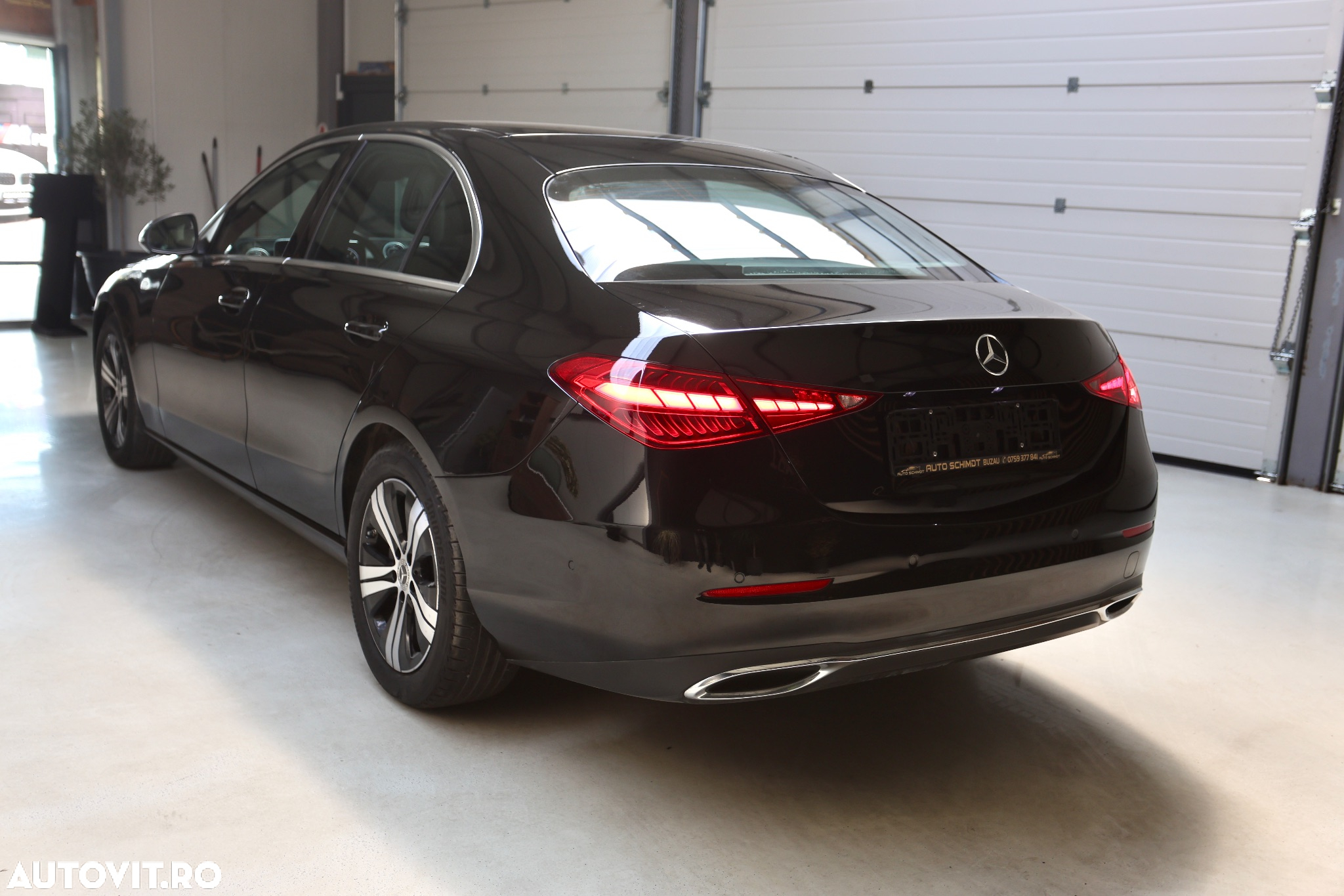 Mercedes-Benz C 180 T 9G-TRONIC Edition Avantgarde - 2