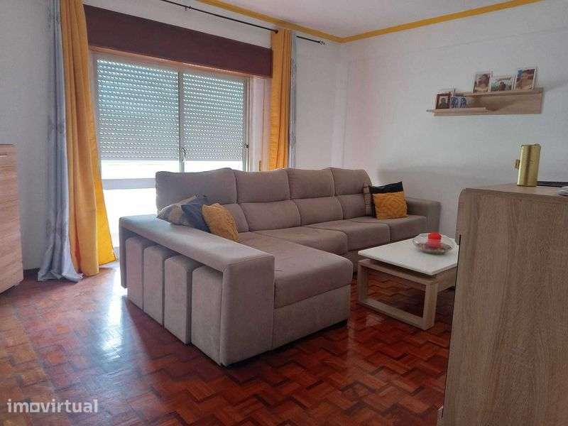 Apartamento T3 duas casas de banho em Damaia - Grande imagem: 2/12