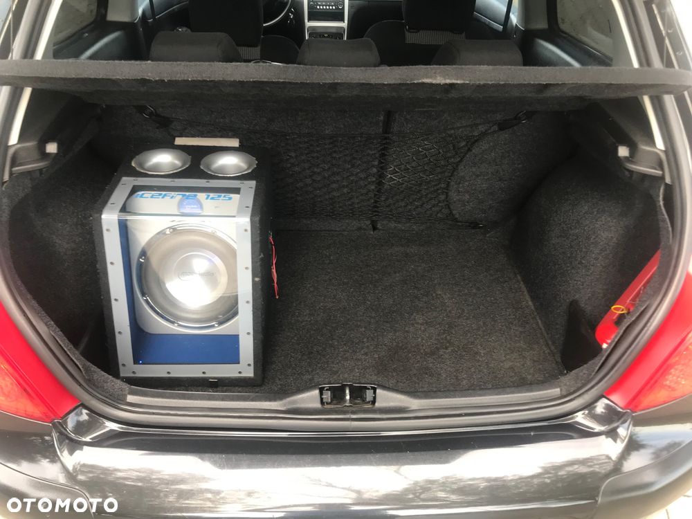 Peugeot 307 HDi 110 Sportline - 8