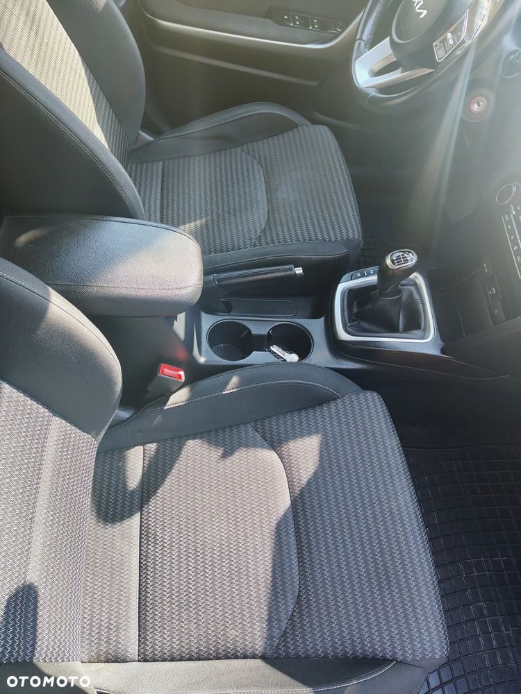 Kia Ceed 1.5 T-GDI M - 8