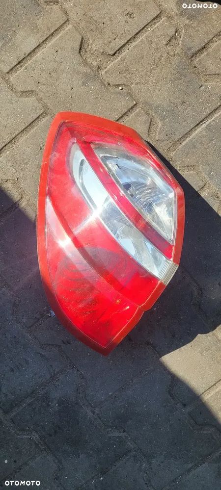 LEWA LAMPA TYLNA  SUBARU OUTBACK 2008 - 1