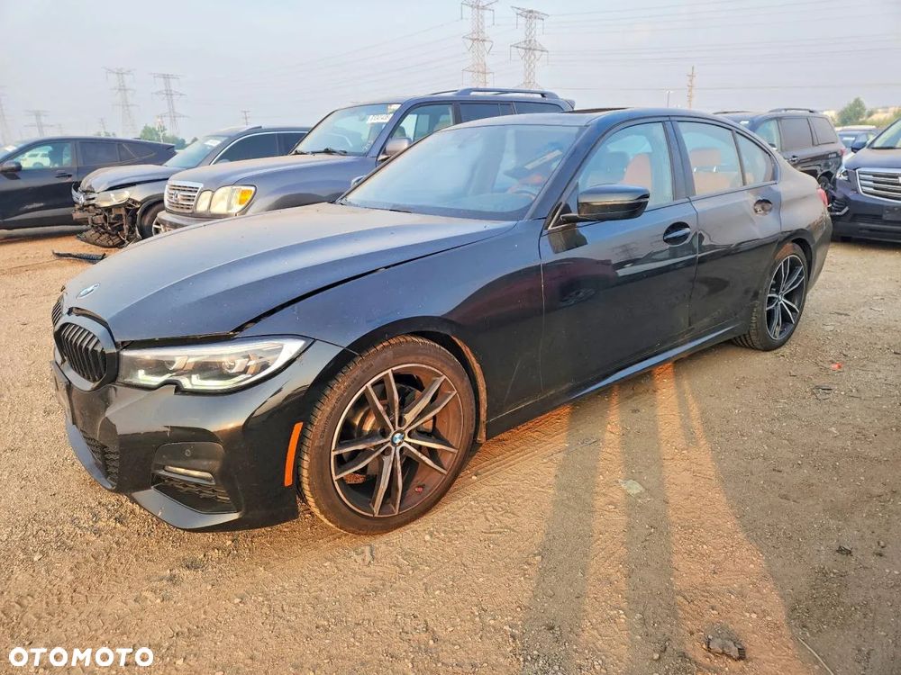 BMW Seria 3 330i xDrive Edition M Sport Shadow - 2