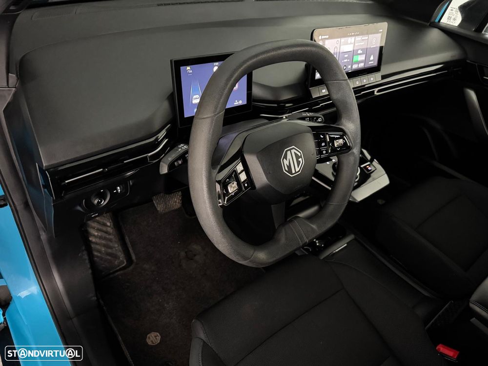 MG MG4 51 kWh Standard - 12