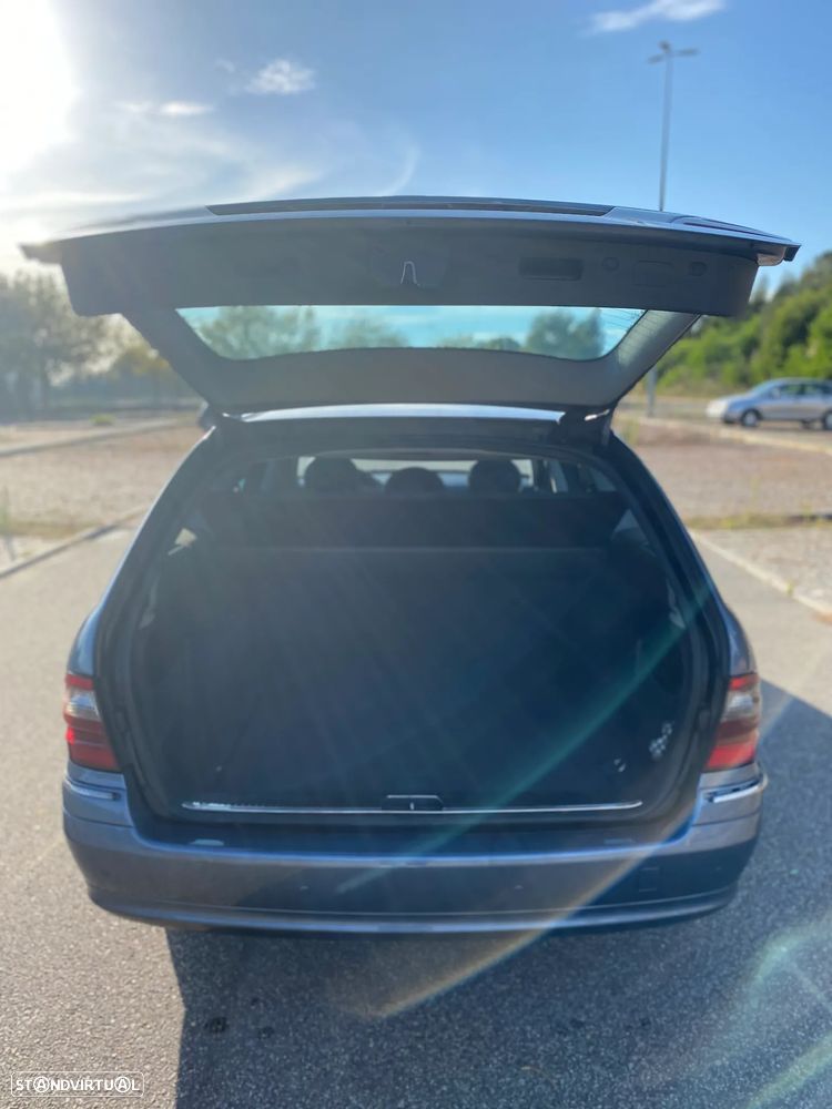 Mercedes-Benz E 220 CDI Auto Avantgarde - 12