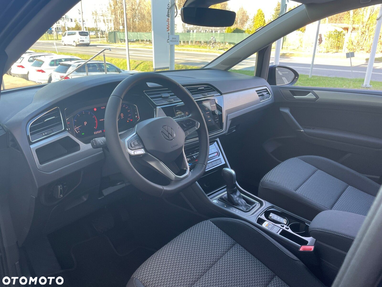 Volkswagen Touran 1.5 TSI EVO Comfortline Plus DSG - 12