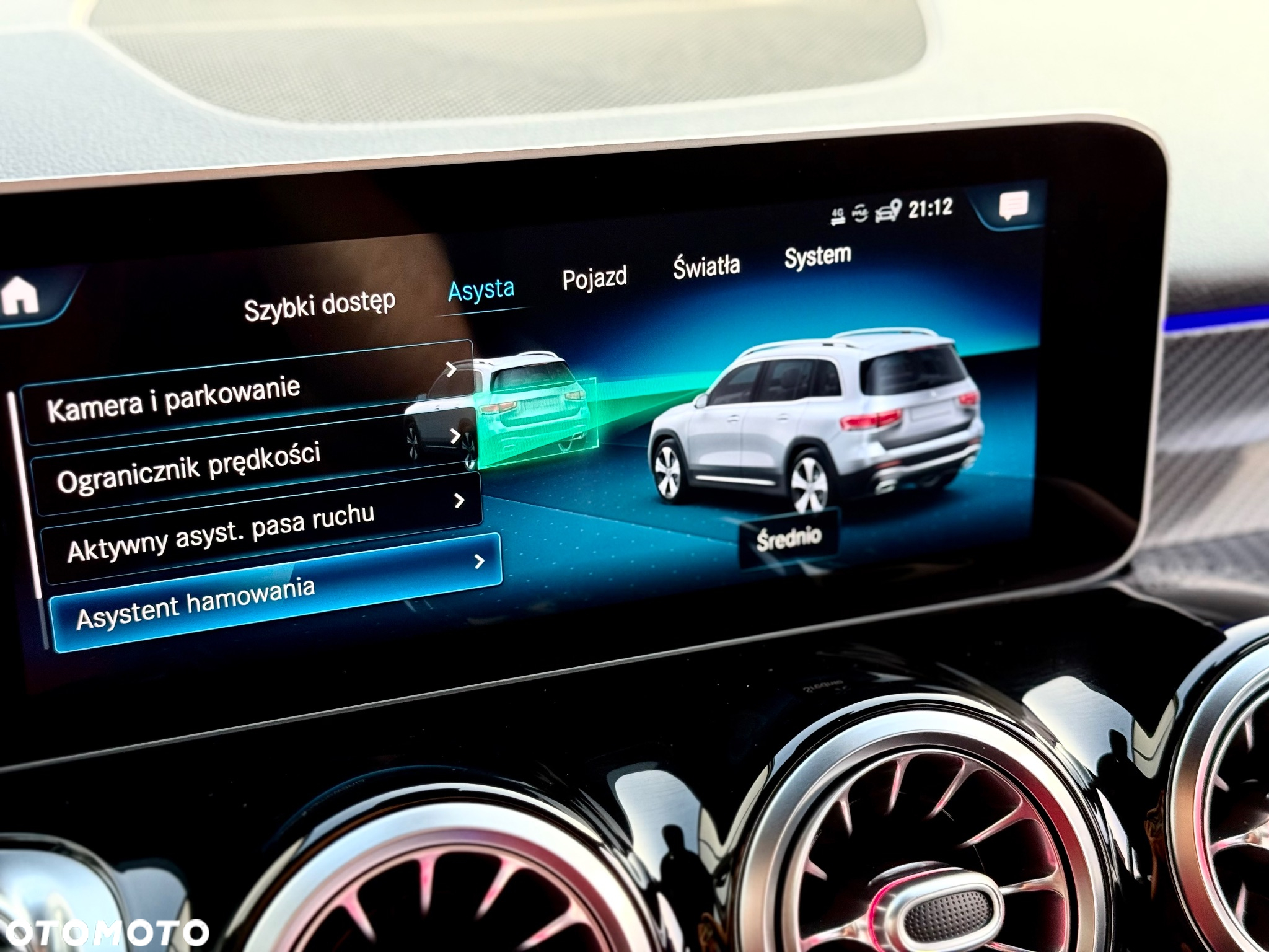 Mercedes-Benz GLB 200 d 8G-DCT AMG Line - 38