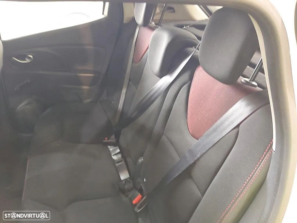 Renault Clio 1.5 dCi Confort - 6