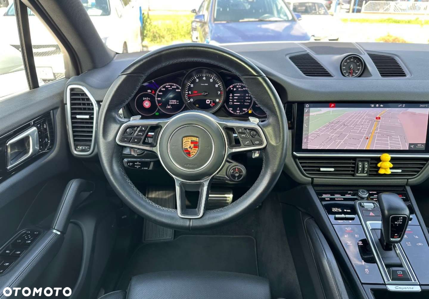 Porsche Cayenne - 15