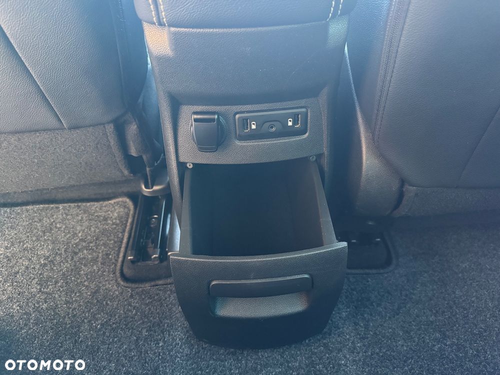 Renault Grand Scenic TCe 140 GPF BLACK EDITION - 14