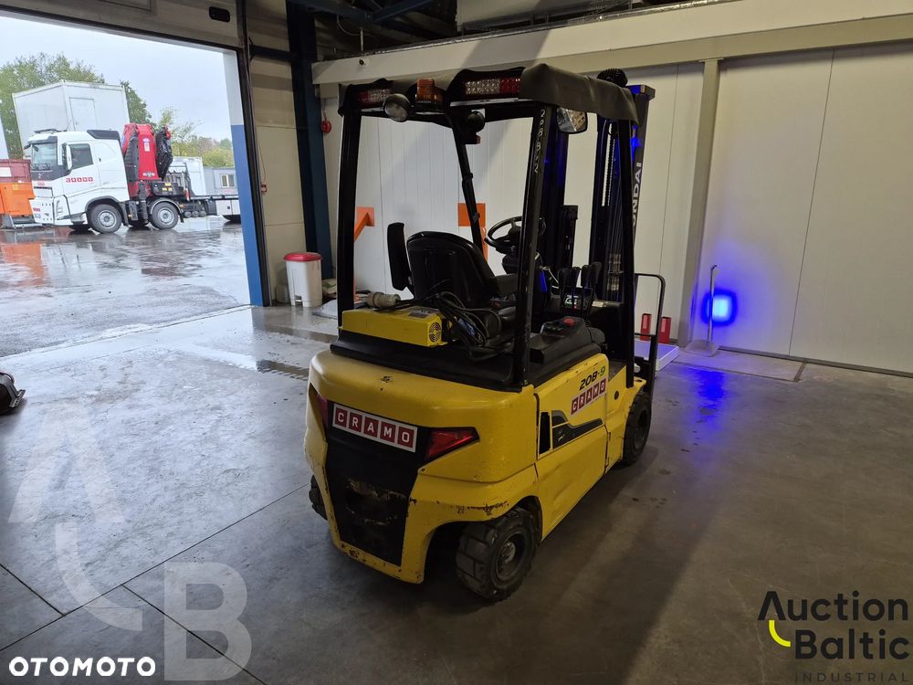 Hyundai 20 B-9 - 3
