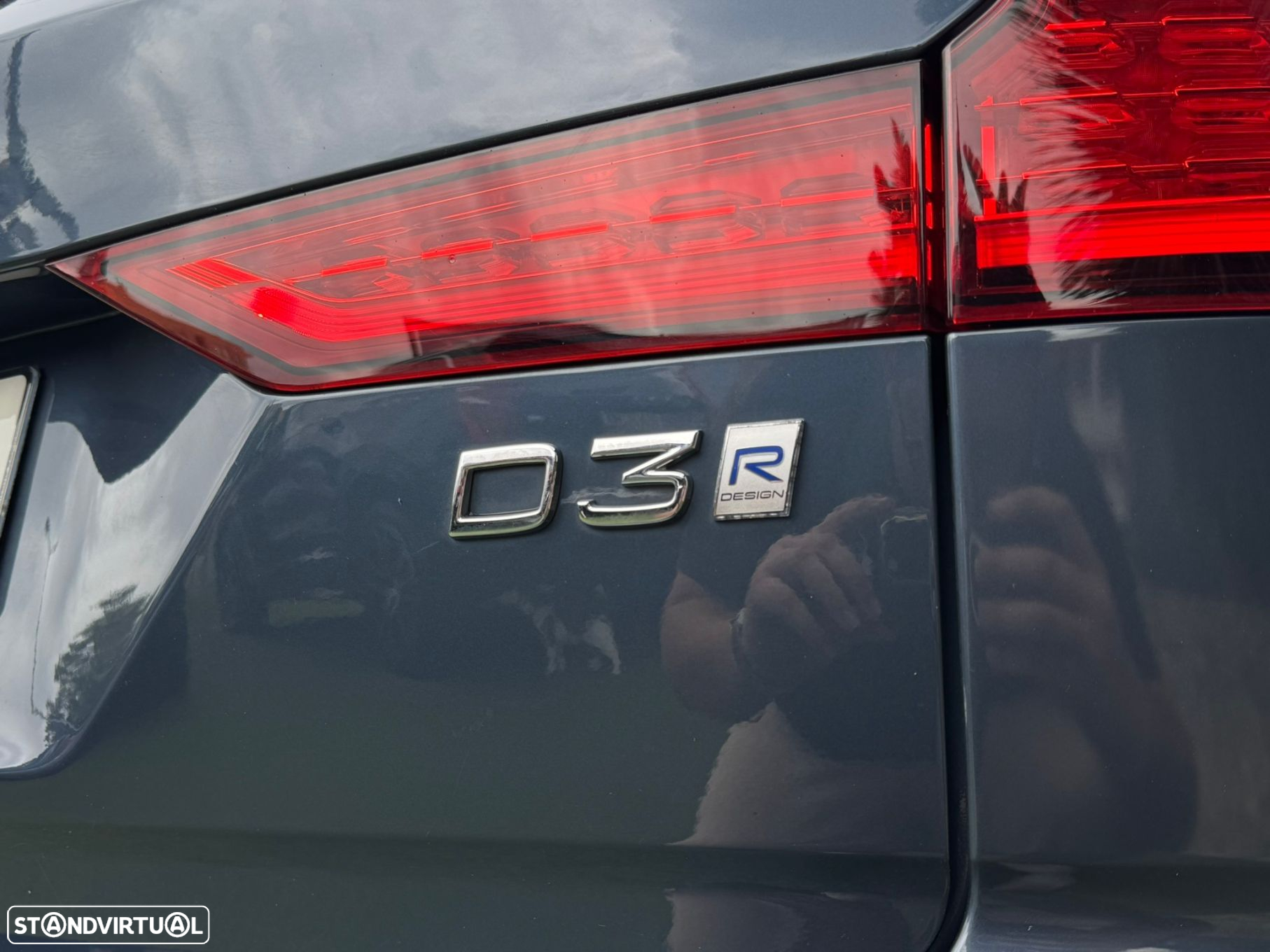 Volvo V60 2.0 D3 R-Design Geartronic - 3