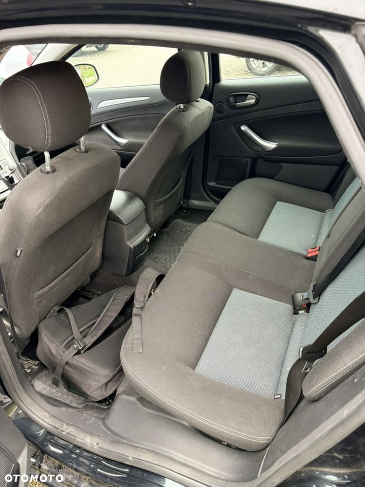 Ford Mondeo - 7