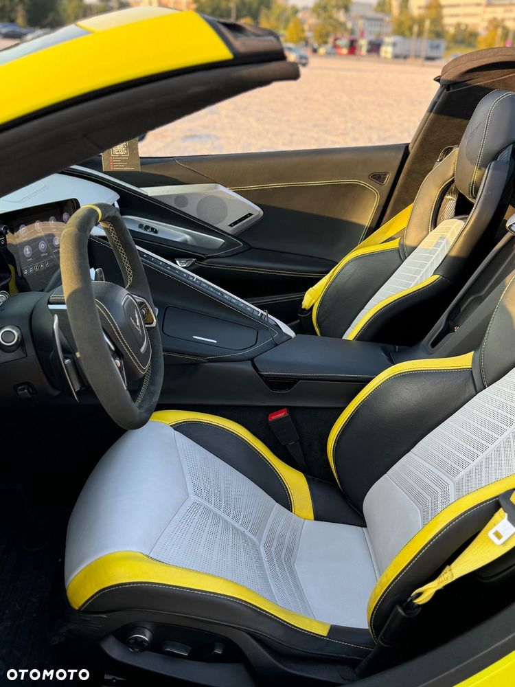 Chevrolet Corvette - 10