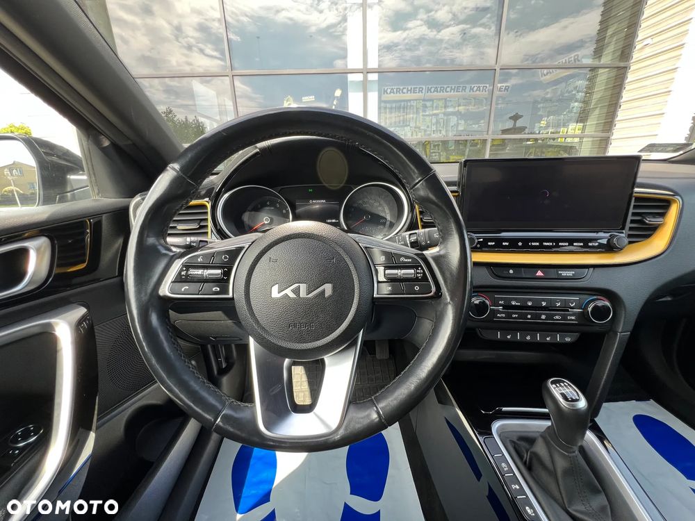 Kia XCeed 1.5 T-GDI L Business Line - 11