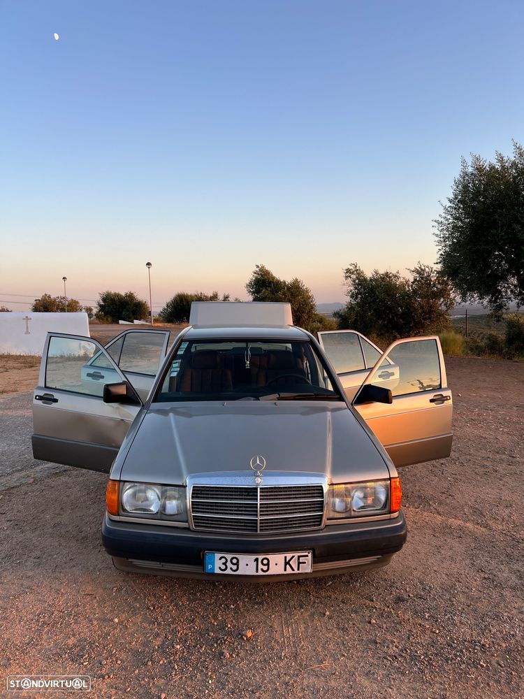 Mercedes-Benz A 190 - 23