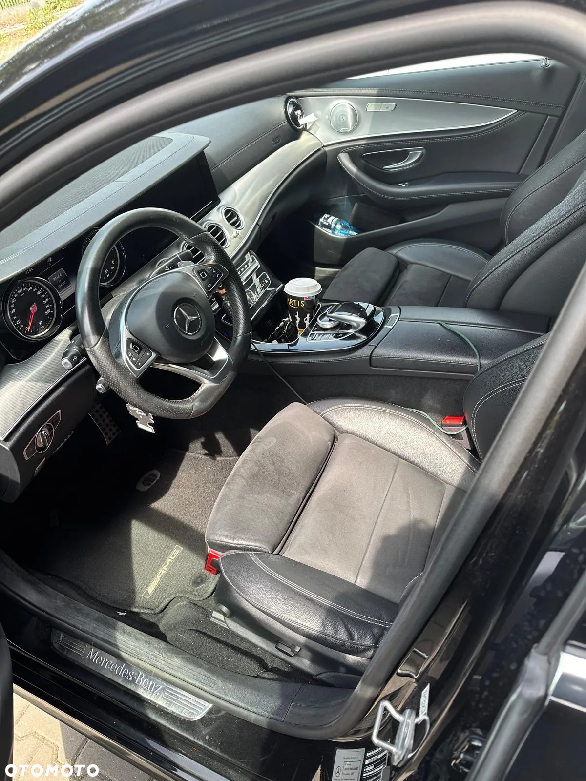 Mercedes-Benz Klasa E 220 d 4-Matic 9G-TRONIC - 2
