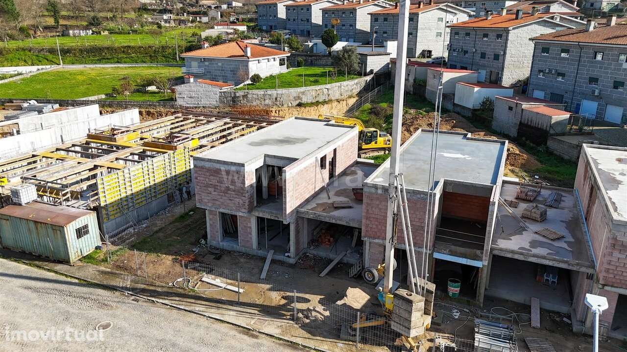 Moradia Geminada T3 / Marco de Canaveses, Vila Boa do Bispo - Grande imagem: 3/19