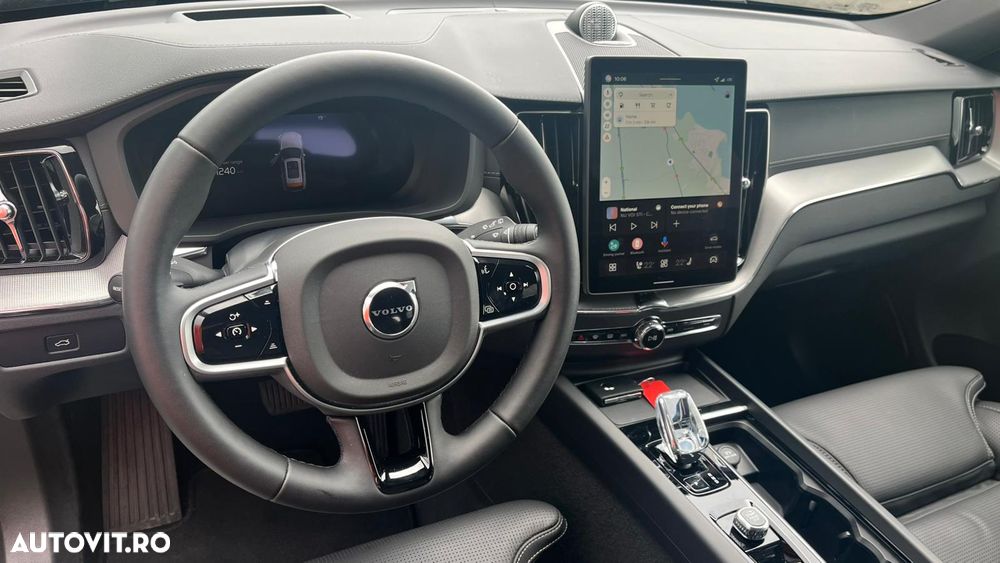 Volvo XC 60 B5 AT AWD MHEV Ultra Black Edition - 8