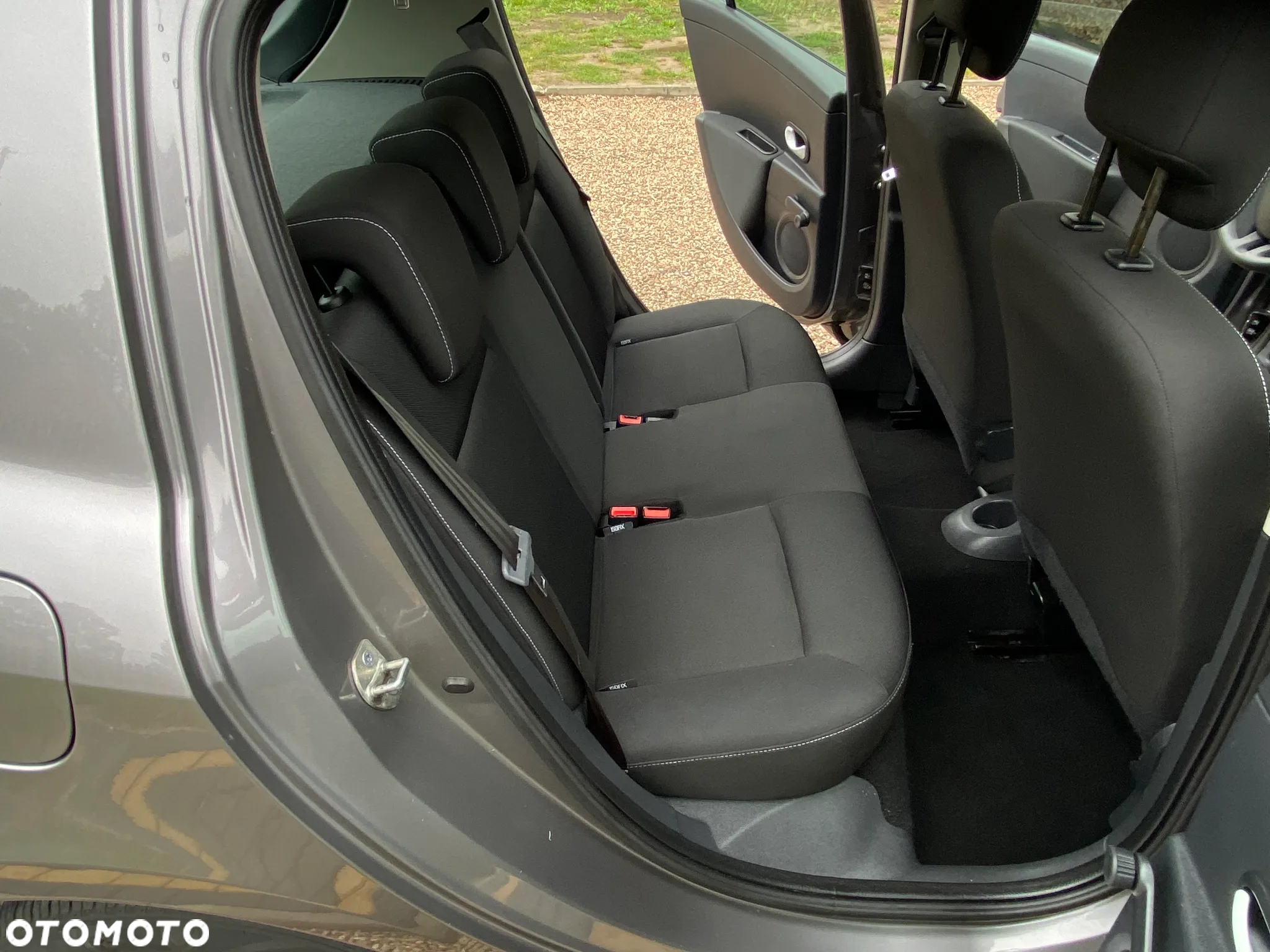 Renault Clio 1.2 16V 75 Dynamique - 37