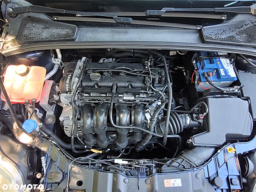 Ford Focus 1.6 Edition - 12